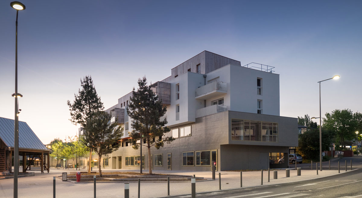 diagram_architectes_2012_N_D-DE_GRAVENCHON_BATIMENT_MIXTE_LOGEMENTS_BUREAUX_COMMERCES_7.jpg